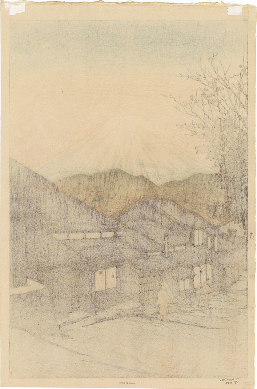 Hasui 巴水: Mount Fuji from Yuimachi at Suruga 駿河由比町